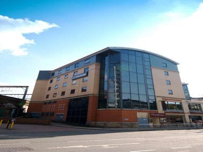 Travelodge Leeds Central מראה חיצוני תמונה