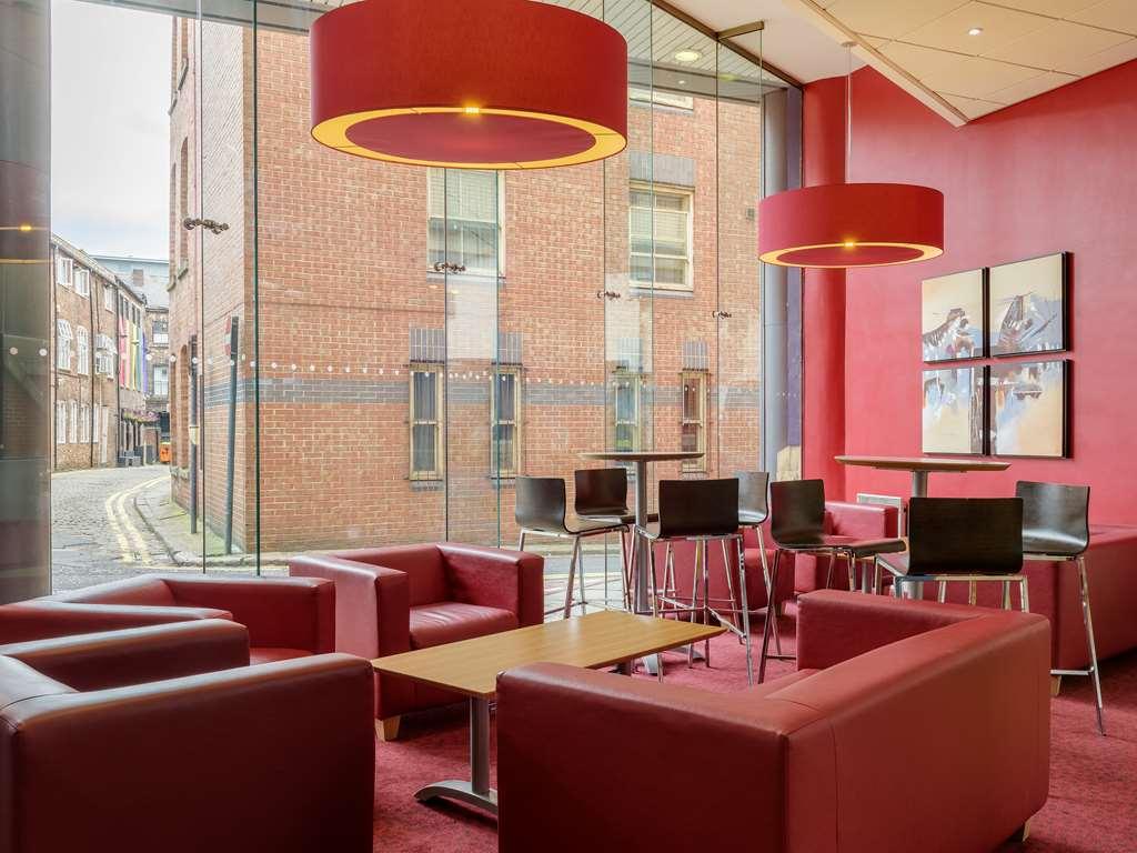 Travelodge Leeds Central מסעדה תמונה