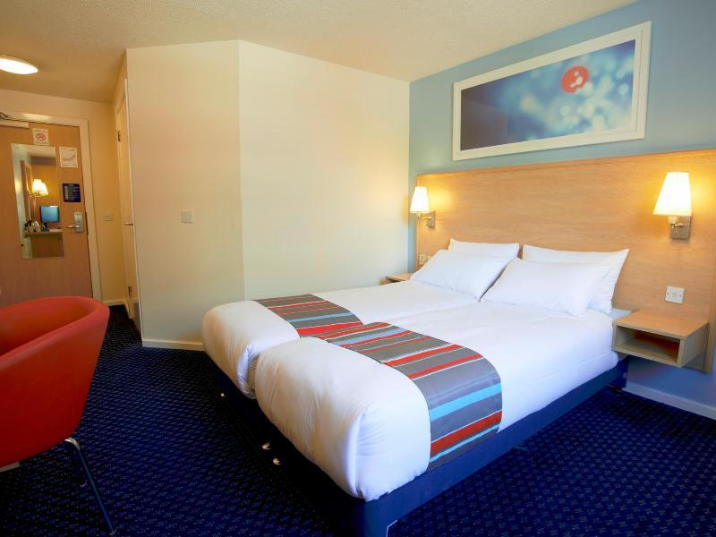 Travelodge Leeds Central מראה חיצוני תמונה